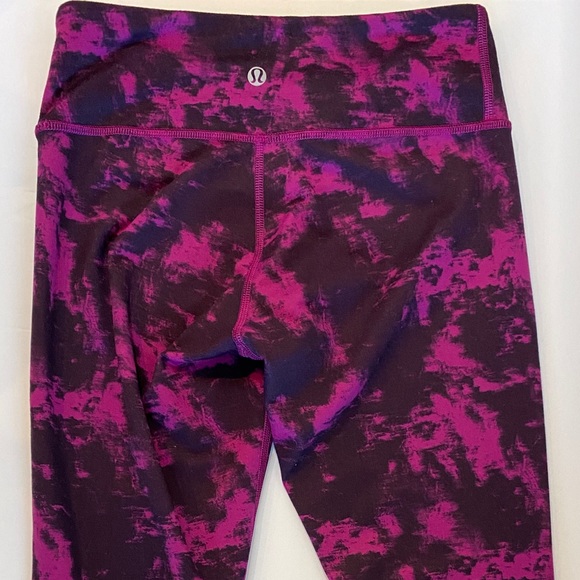 Lululemon Wunder Under Crop - Picture 10 of 10